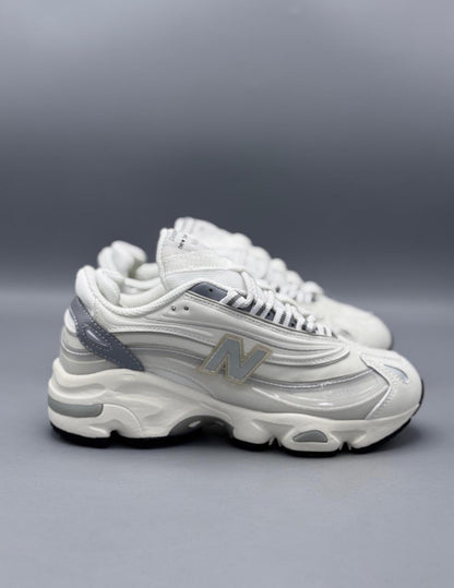 New Balance 1000