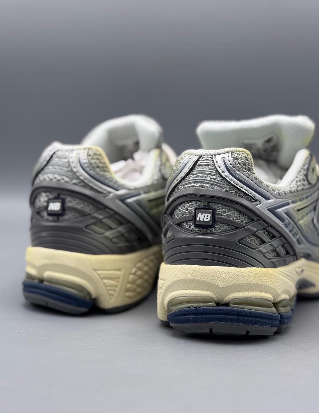 New Balance 1906R «Moonrock Plateado»