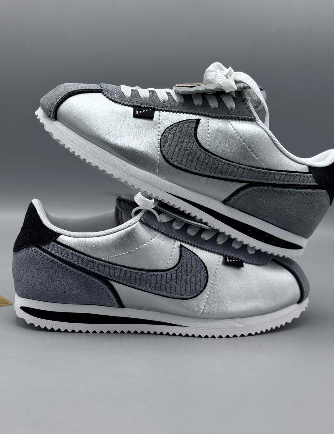 Nike Cortez