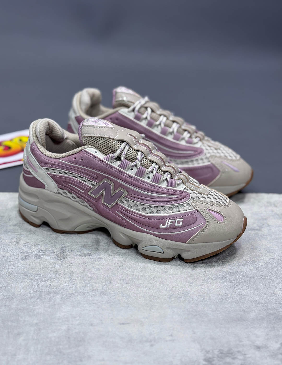 New Balance 1000