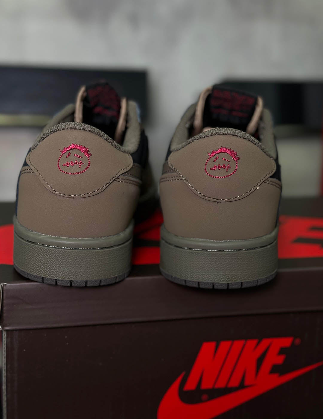Air Jordan 1 Low 'Mocha' x Travis Scott