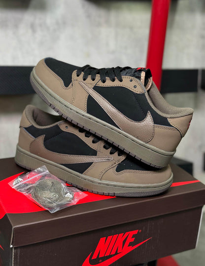 Air Jordan 1 Low 'Mocha' x Travis Scott