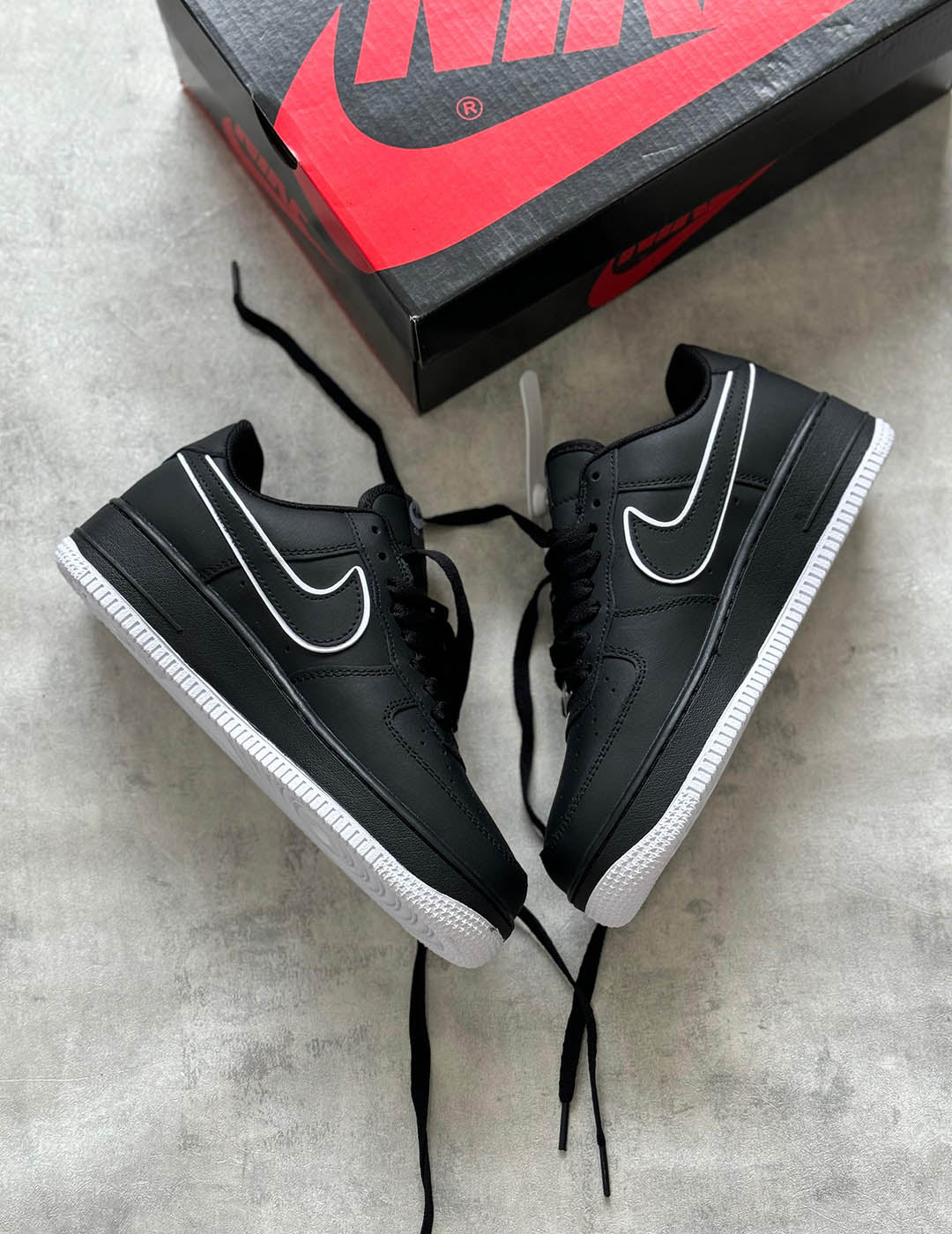Nike Air Force 1 Low Leather Black White