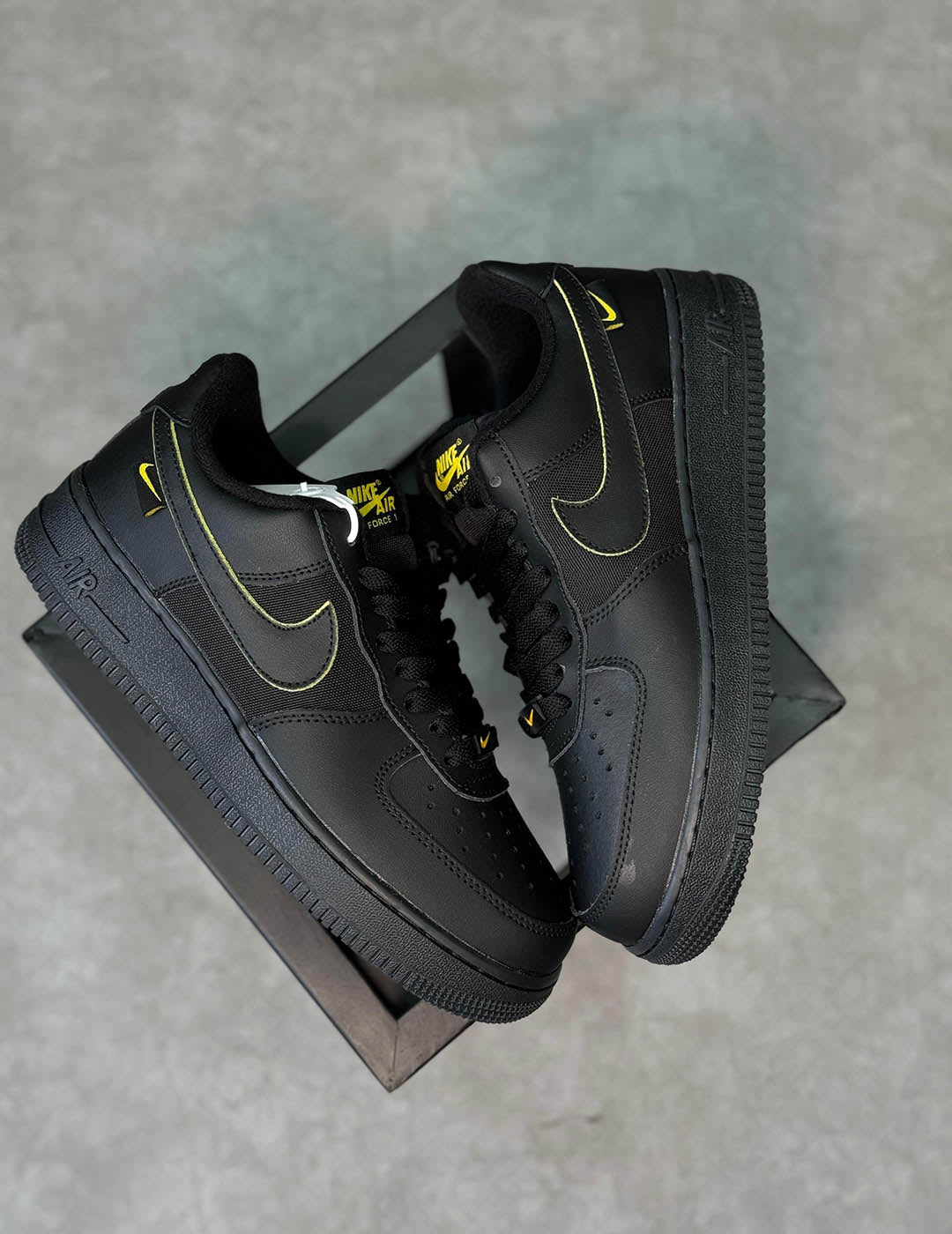 Nike Air Force 1 Low Black Smoke