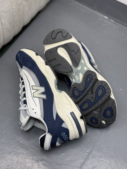 New Balance 860v2