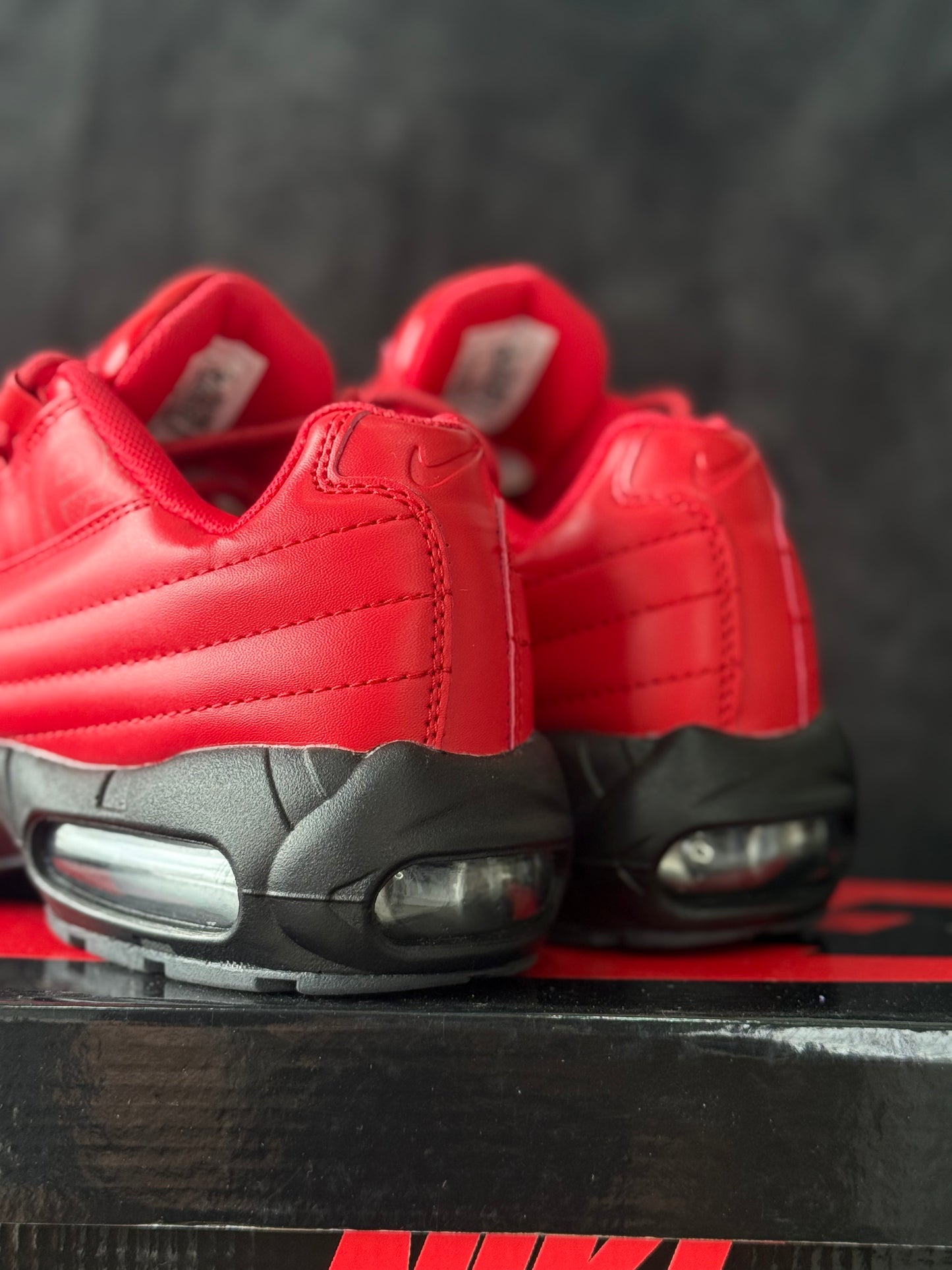 Nike Air Max 95 Triple Red