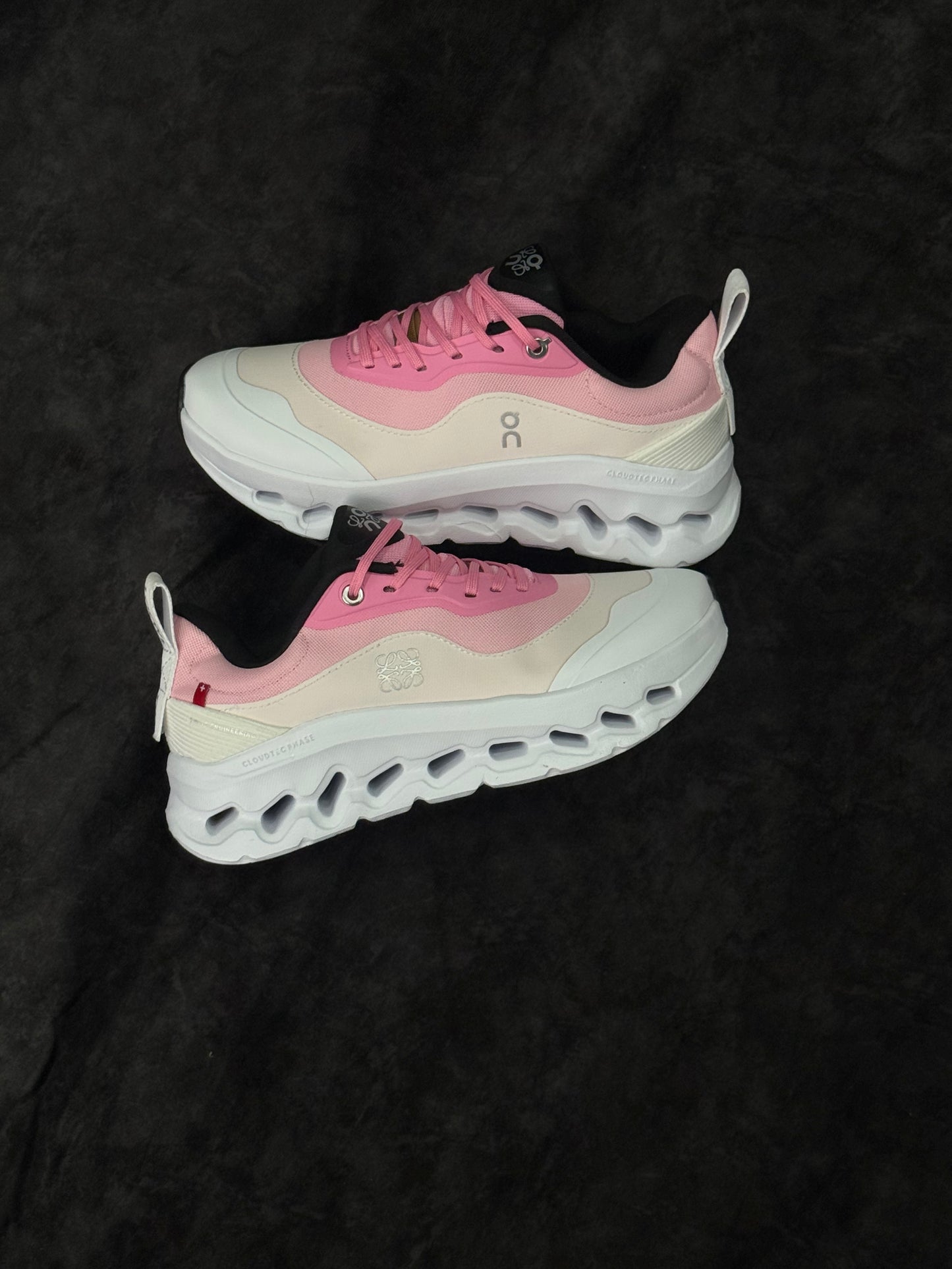 LOEWE x On Cloudtilt 2 “Pink White”