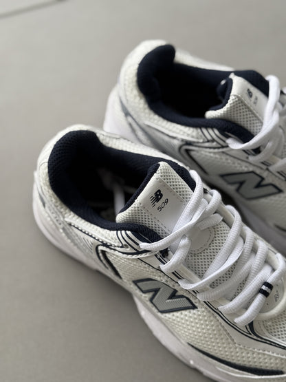 New Balance 530 White Black – Estilo Retro Deportivo