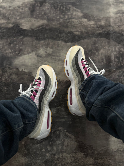 Nike SB Air Max 95 Cactus Flower