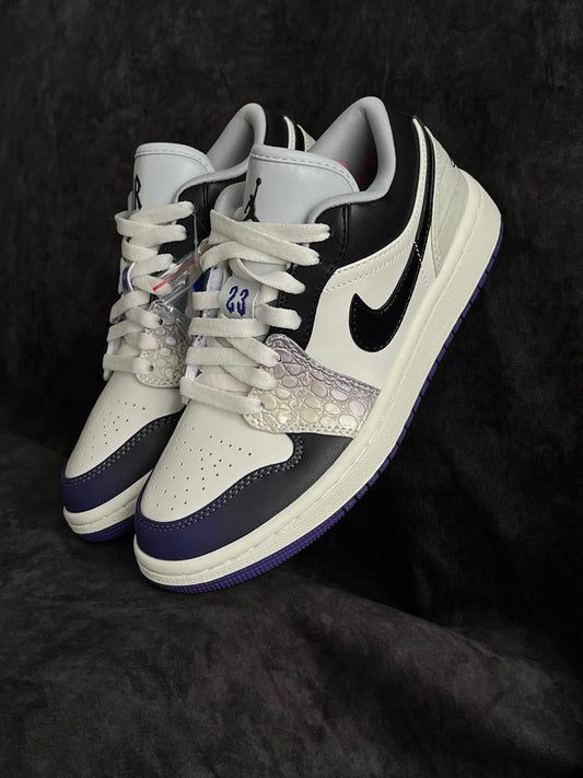 Nike Air Jordan 1 Low SE "Punk Rock"