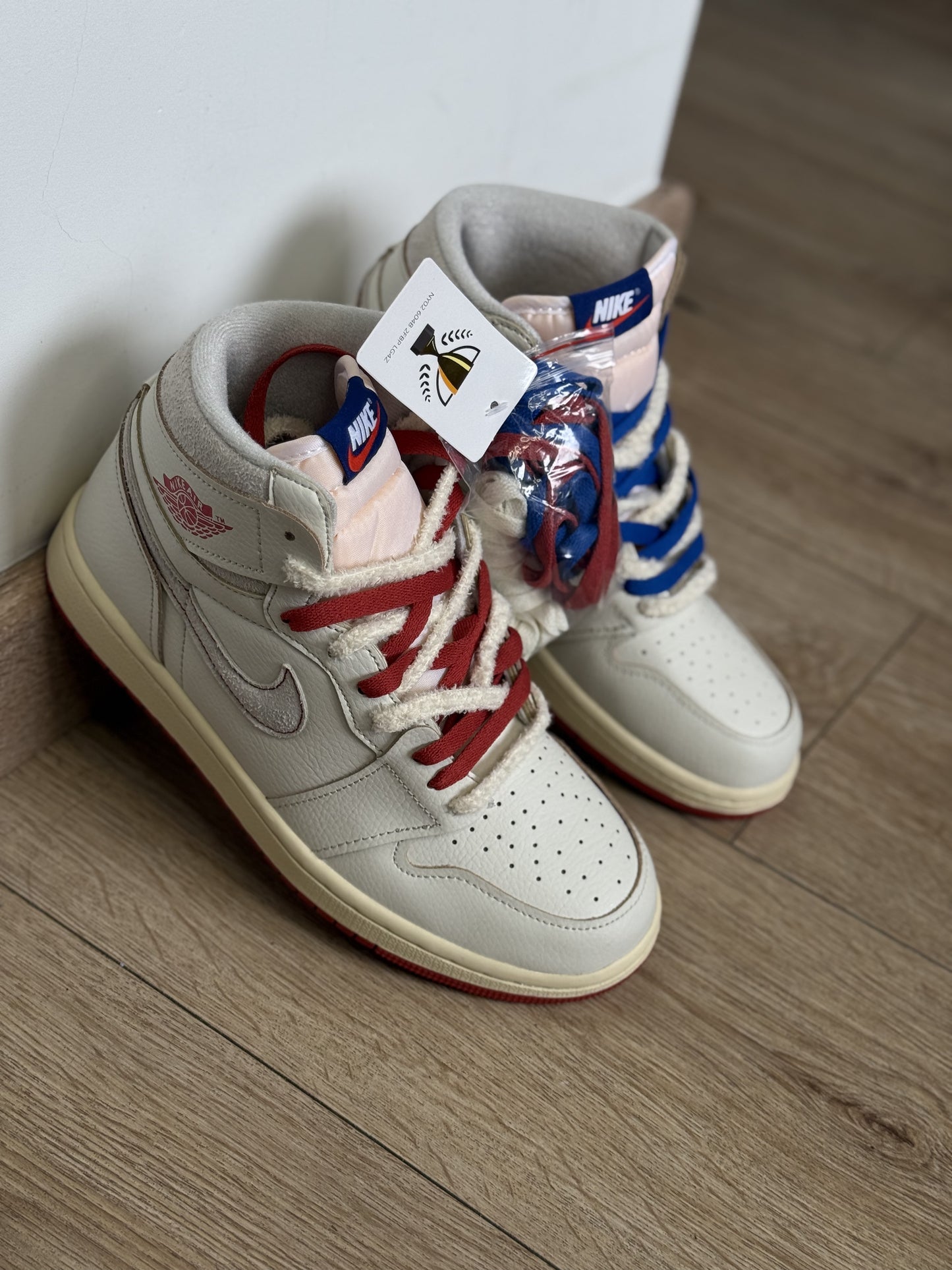 Air Jordan 1 Retro High Latte Red Stitch