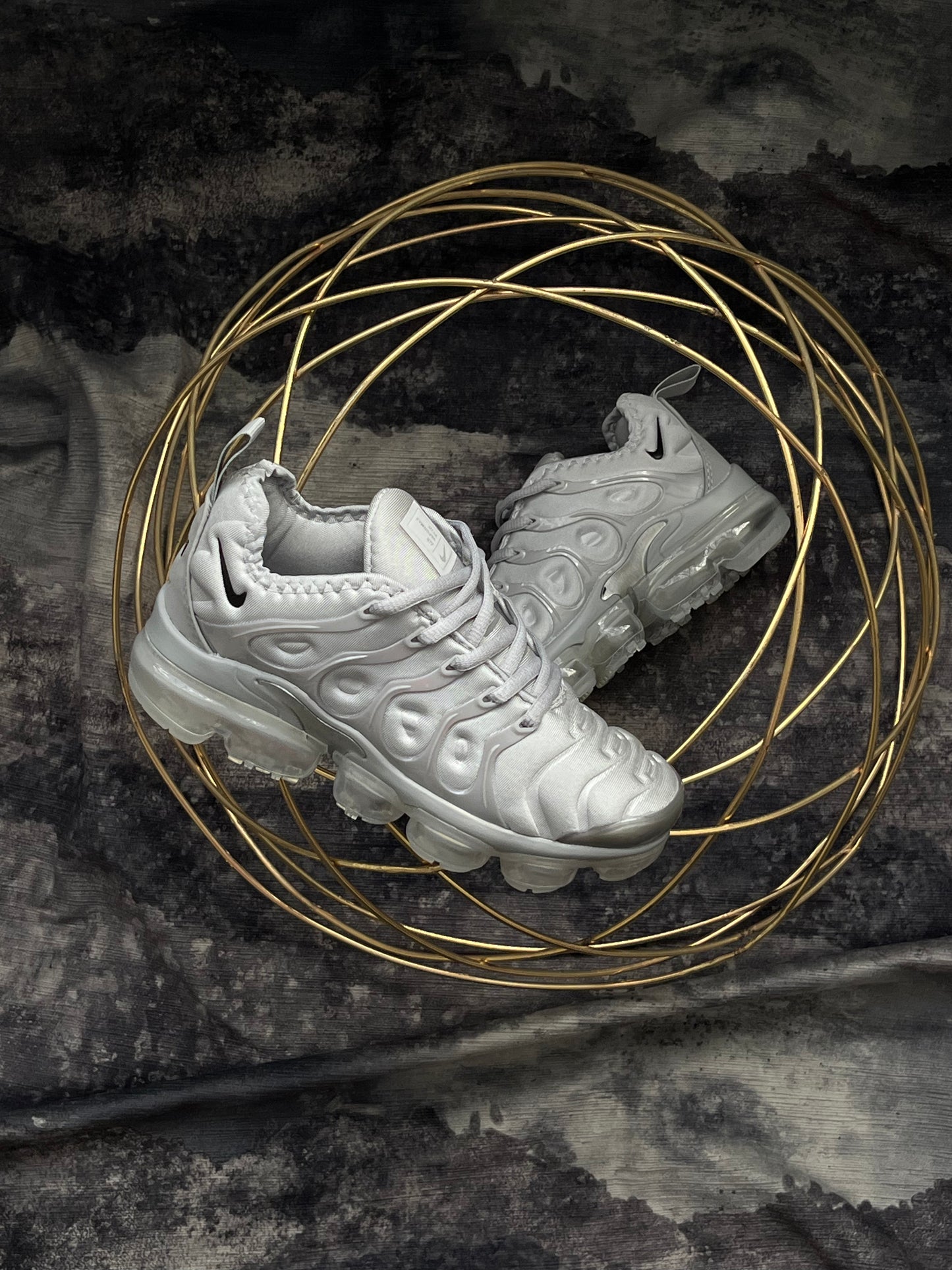 Nike Air VaporMax Plus Silver / Light Grey