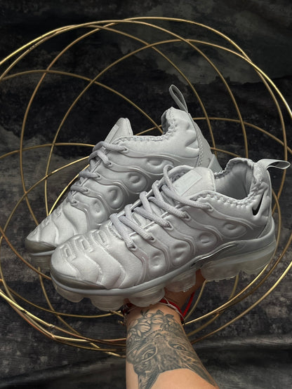 Nike Air VaporMax Plus Silver / Light Grey