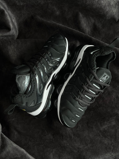 Nike Air VaporMax Plus Black/White