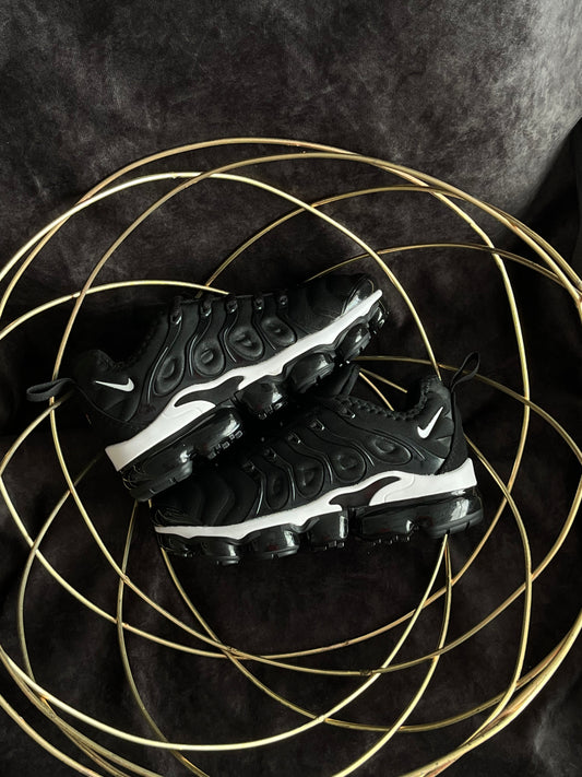 Nike Air VaporMax Plus Black/White