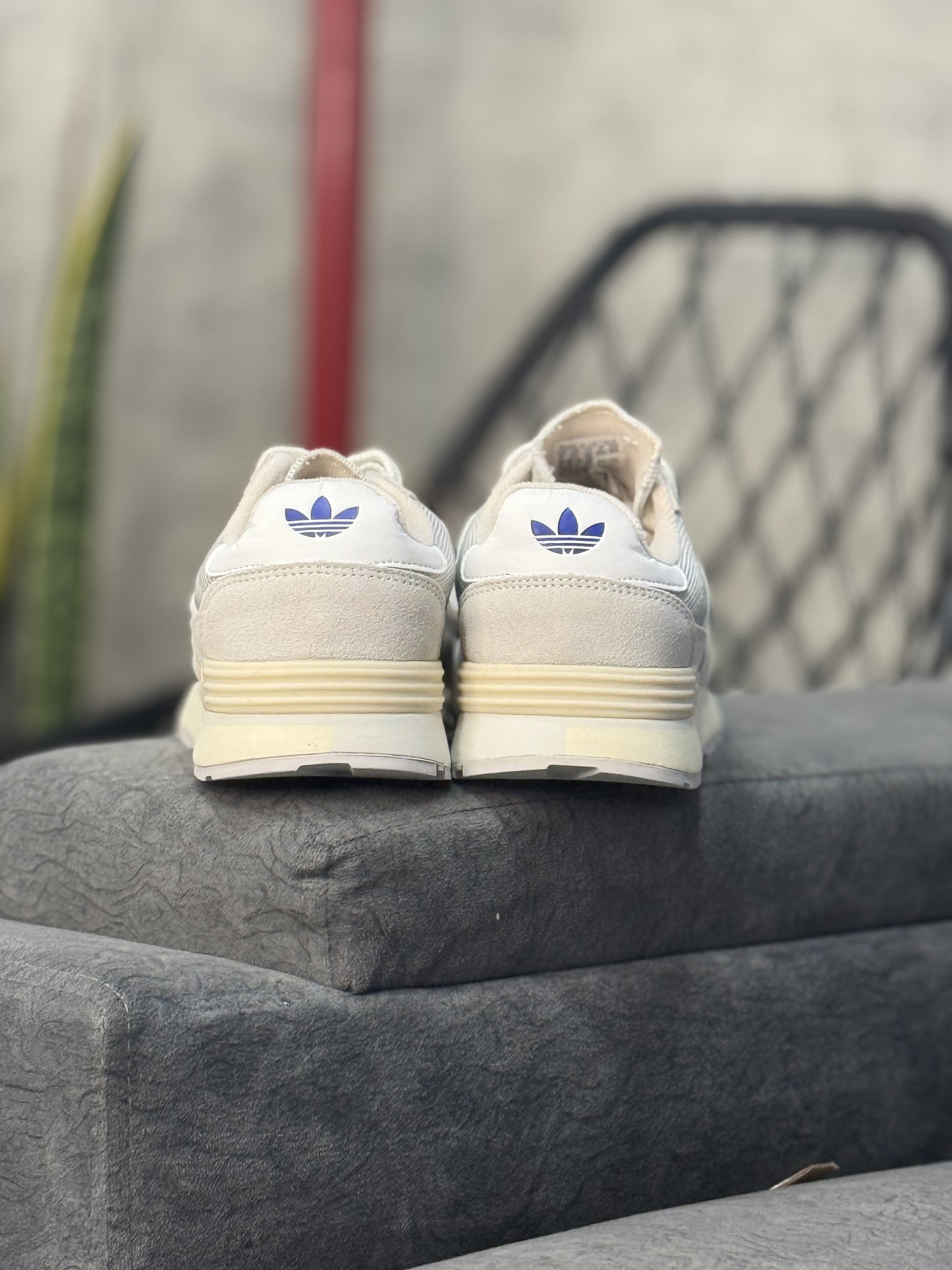 Adidas ZX 700 Beige Cream