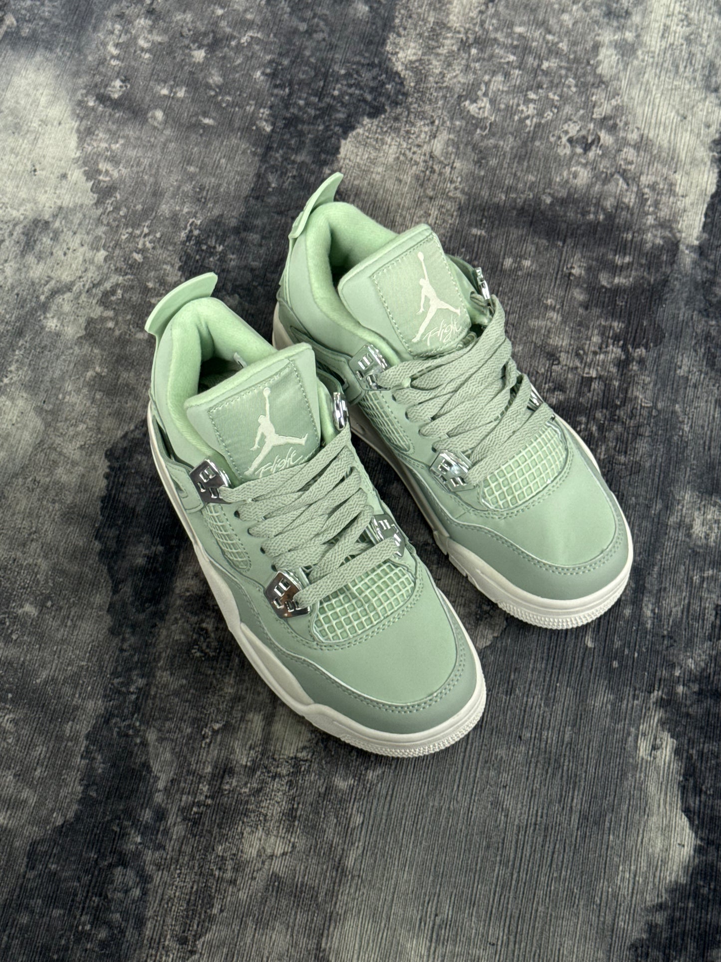 Nike WMNS Air Jordan 4 Retro “Abundancia”
