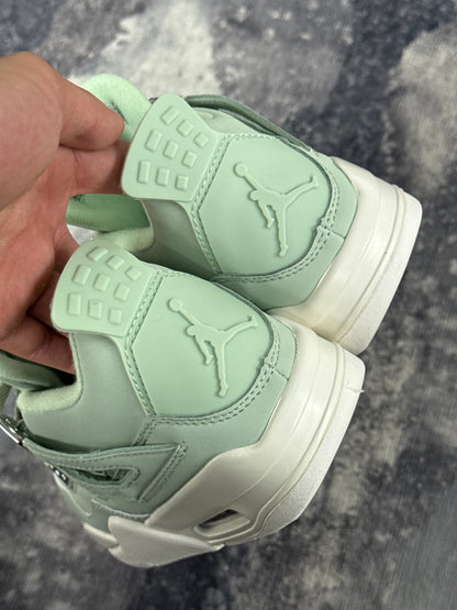 Nike WMNS Air Jordan 4 Retro “Abundancia”