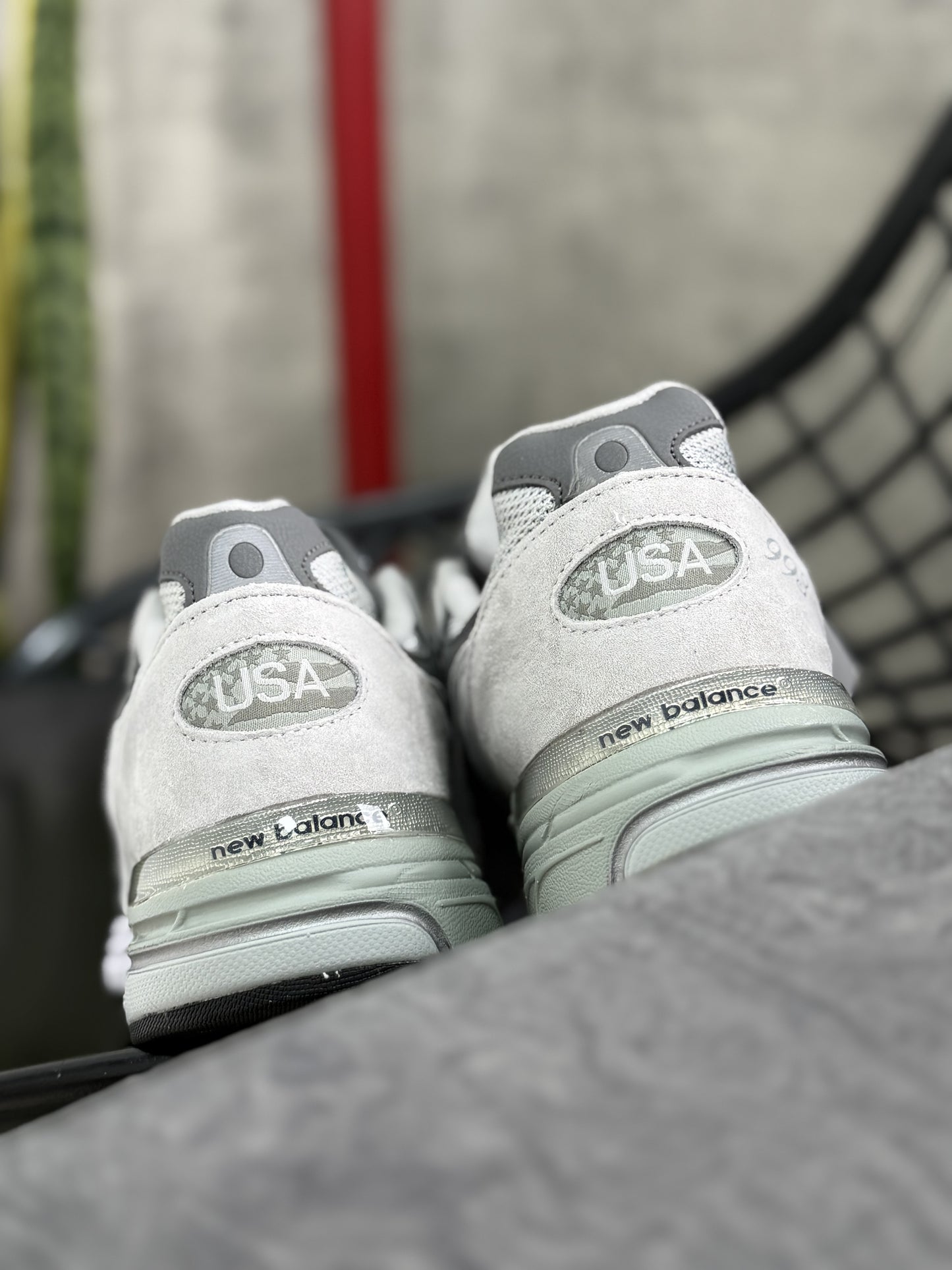New Balance 992 Grey White – Classic Streetwear Runner