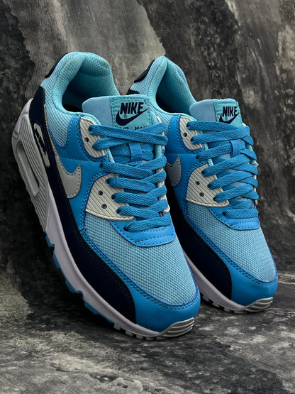 NIKE AIR MAX 90 ESSENTIAL UNIVERSITY Blue/ Pure Platinum-Obsidian-White