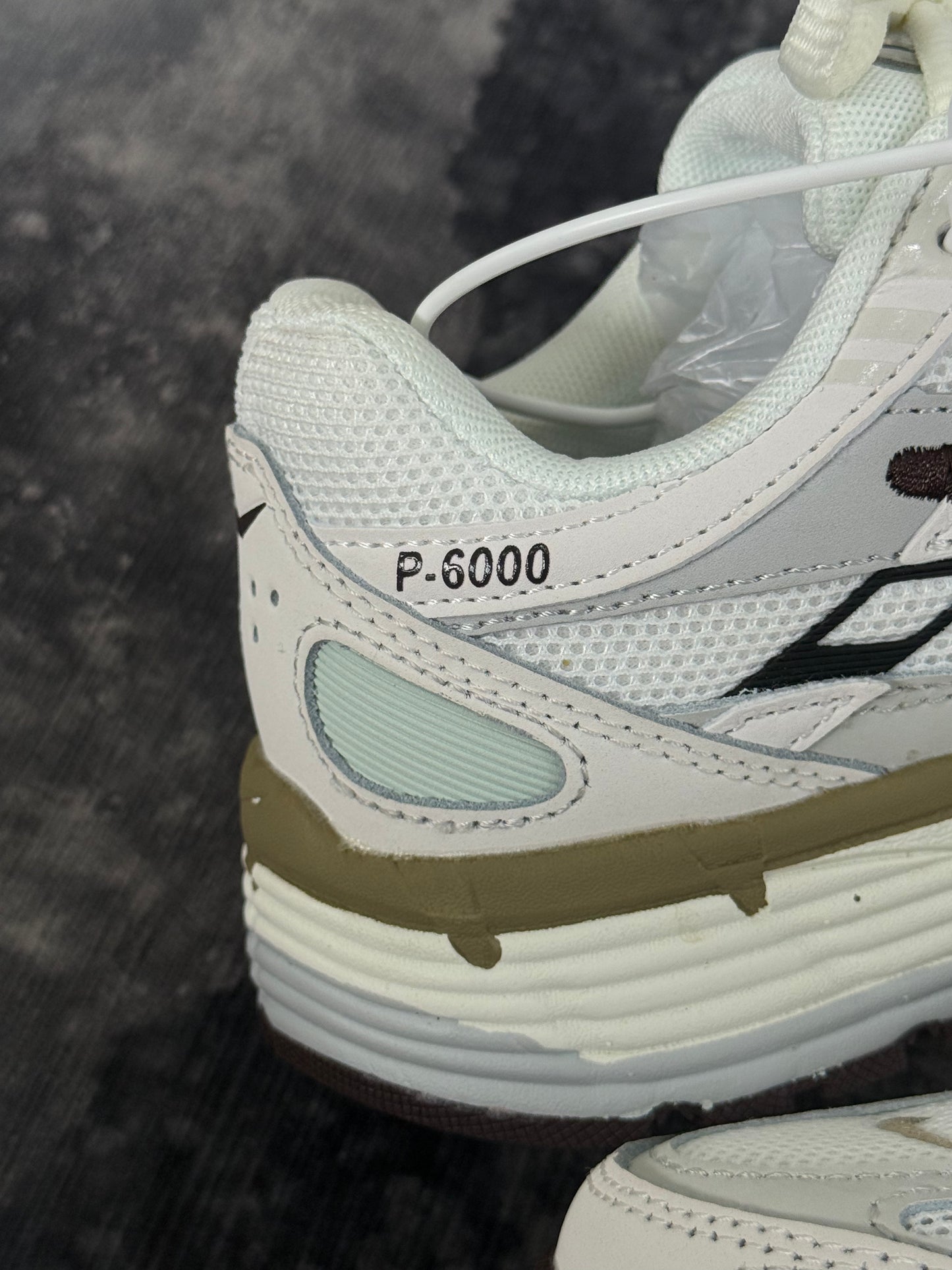 Nike P-6000 Earth Light Bone