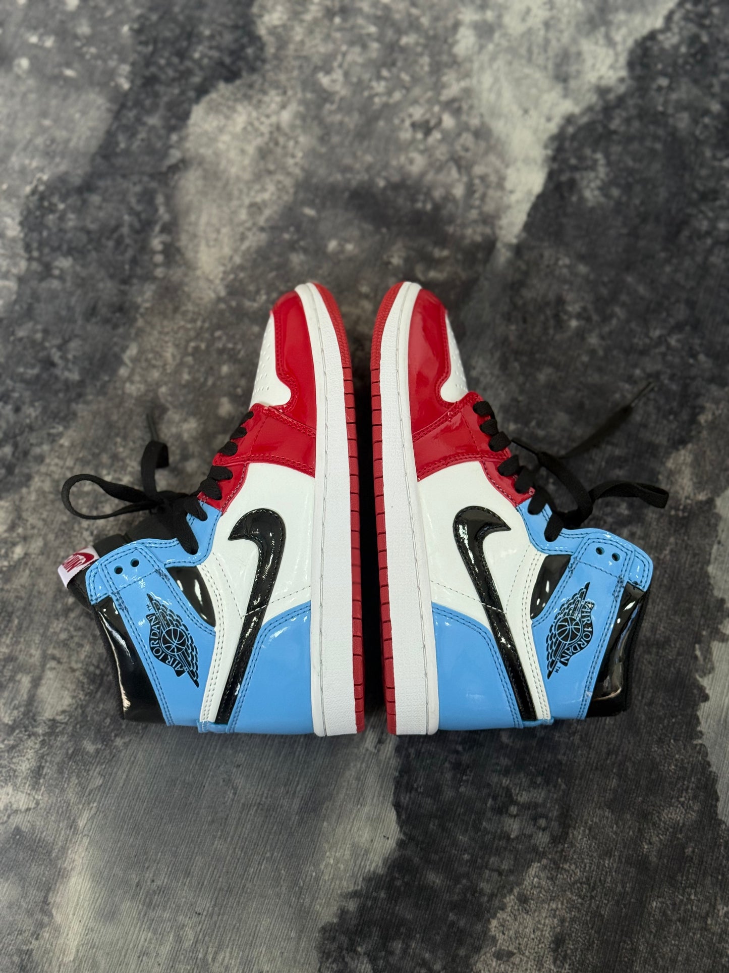 Nike Air Jordan 1 Retro High “Fearless UNC Chicago”
