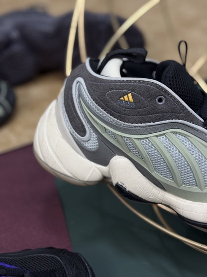 🏷️ Adidas Ozrah Grey