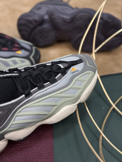 🏷️ Adidas Ozrah Grey