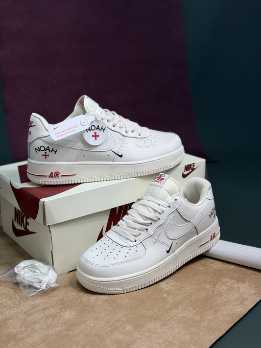 Nike Air Force 1 personalizadas con detalles “NOAH+