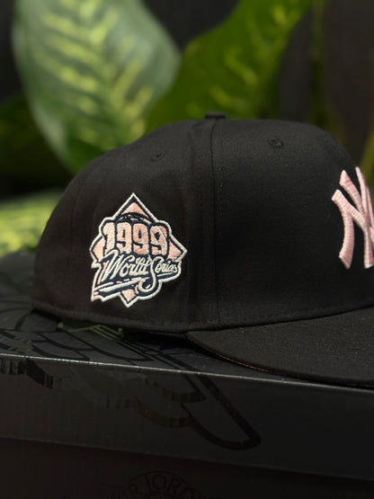 New Era 59FIFTY Fitted – New York Yankees “1999 World Series Pink Logo”