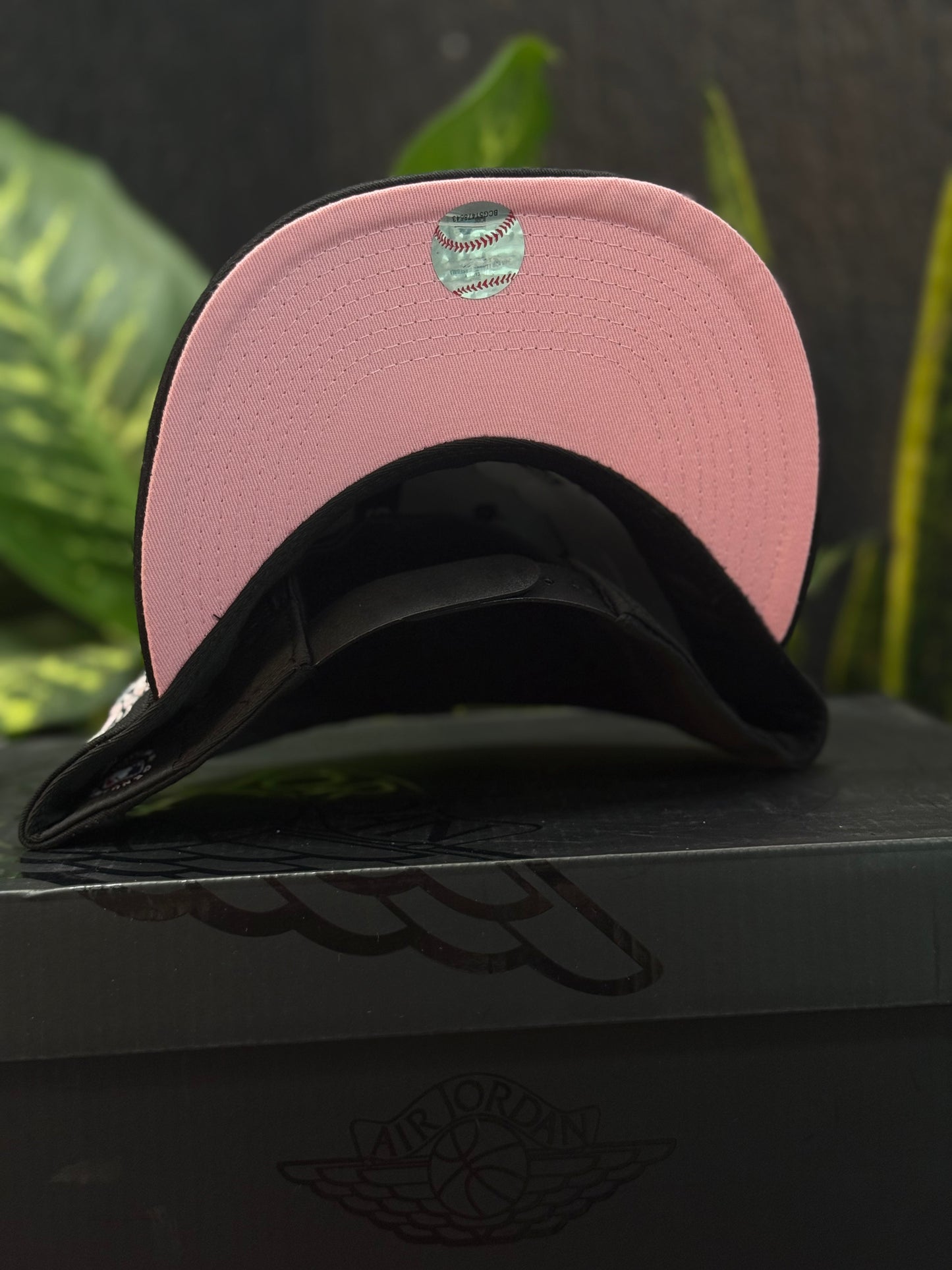 New Era 59FIFTY Fitted – New York Yankees “1999 World Series Pink Logo”