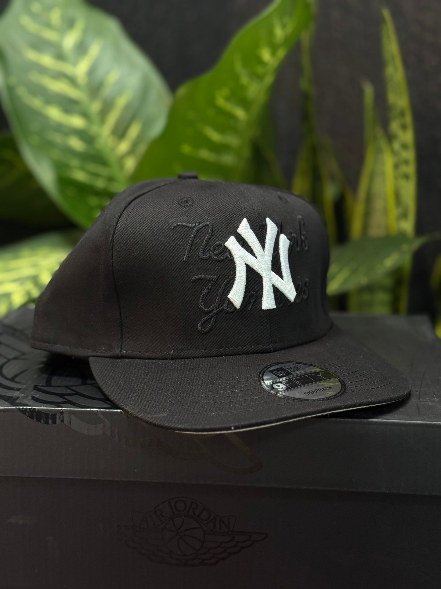 New Era 9FIFTY Snapback – New York Yankees “Script Black/White”