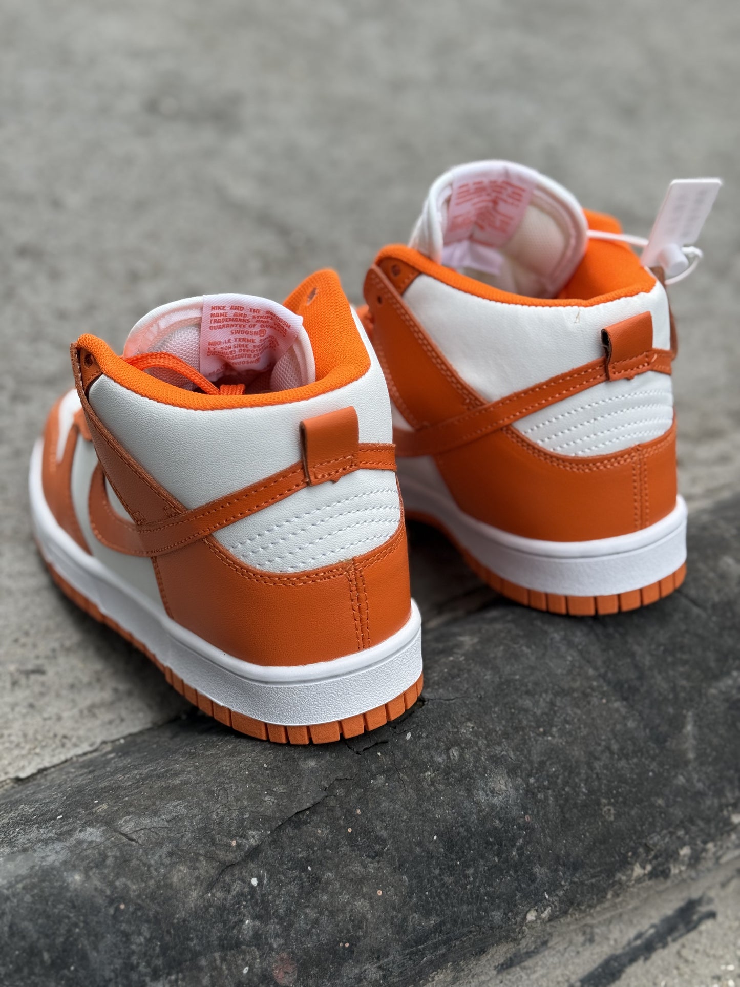 Nike Dunk High Blanca Naranja