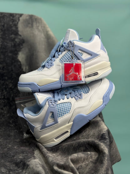 Air Jordan 4 “University Blue