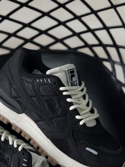 Tenis Fila Zagato negros