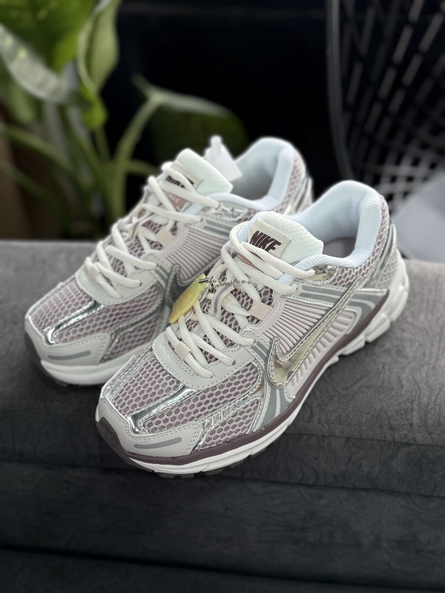 Nike Zoom Vomero 5 Metallic Silver Platinum Violet