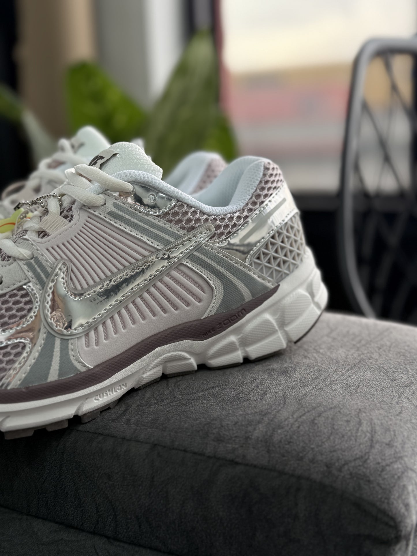 Nike Zoom Vomero 5 Metallic Silver Platinum Violet