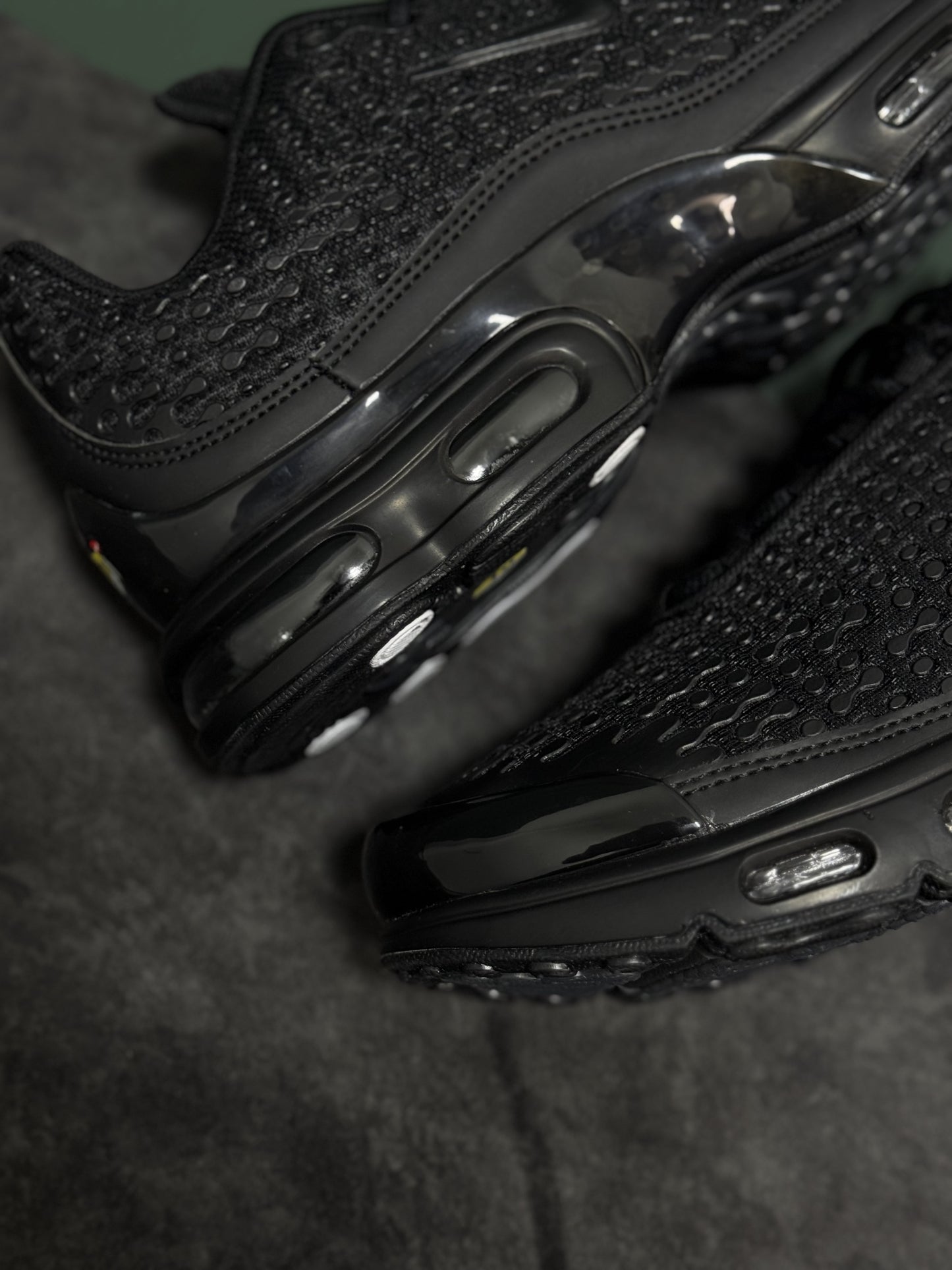 Nike Air Max Plus TN Triple Black