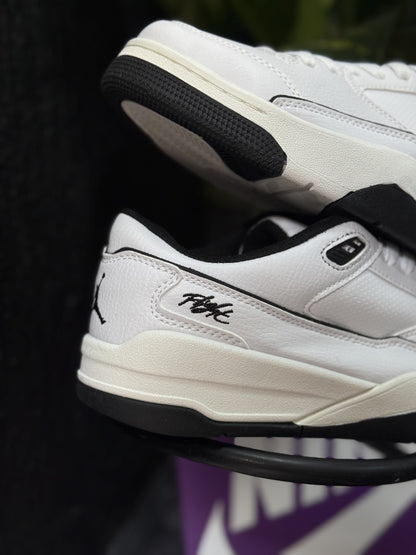 Jordan Retro 2 Low OG – White/Black Premium Edition