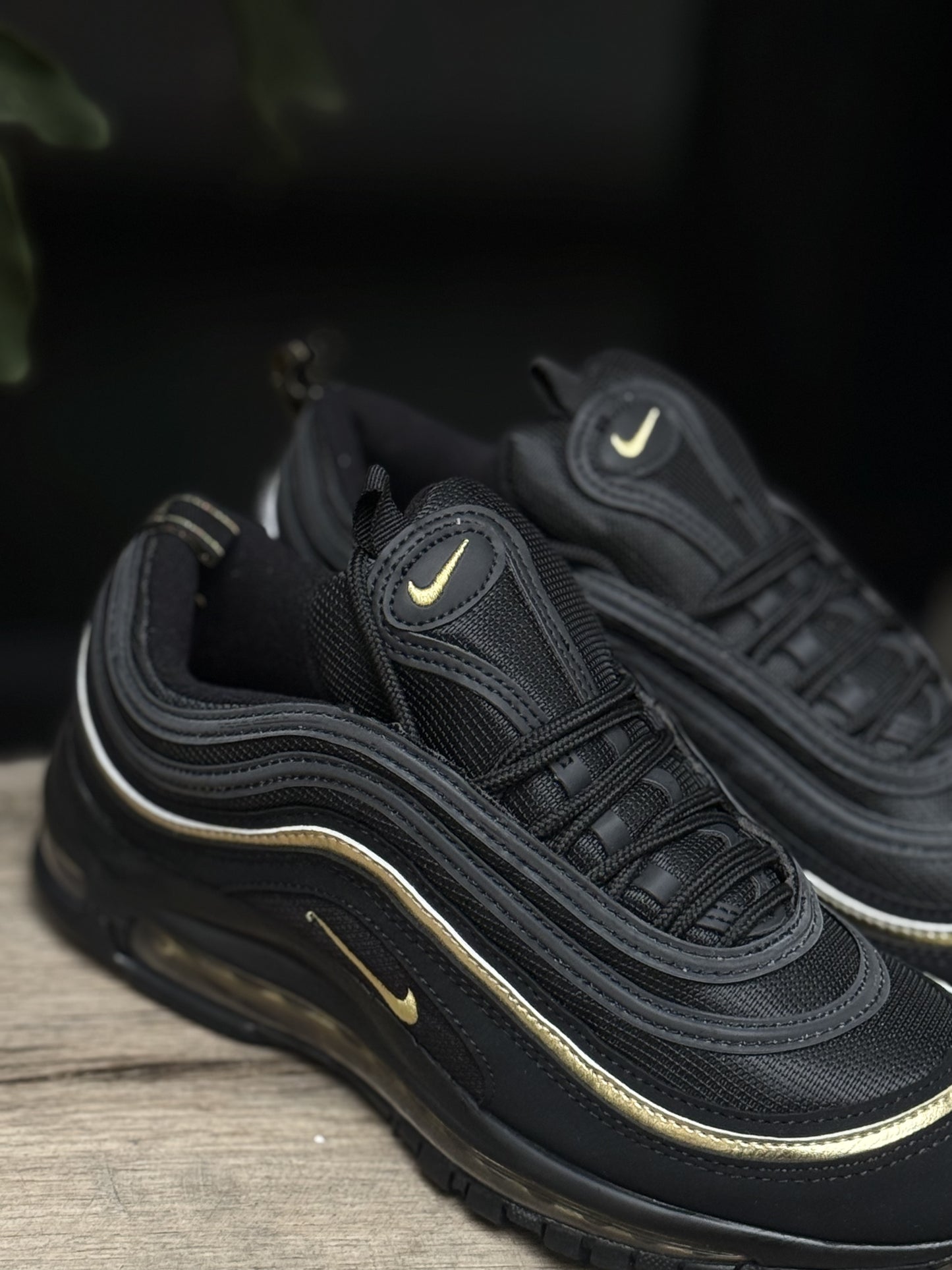 Zapatillas Nike Air Max 97 CM "Negro/Oro Metálico
