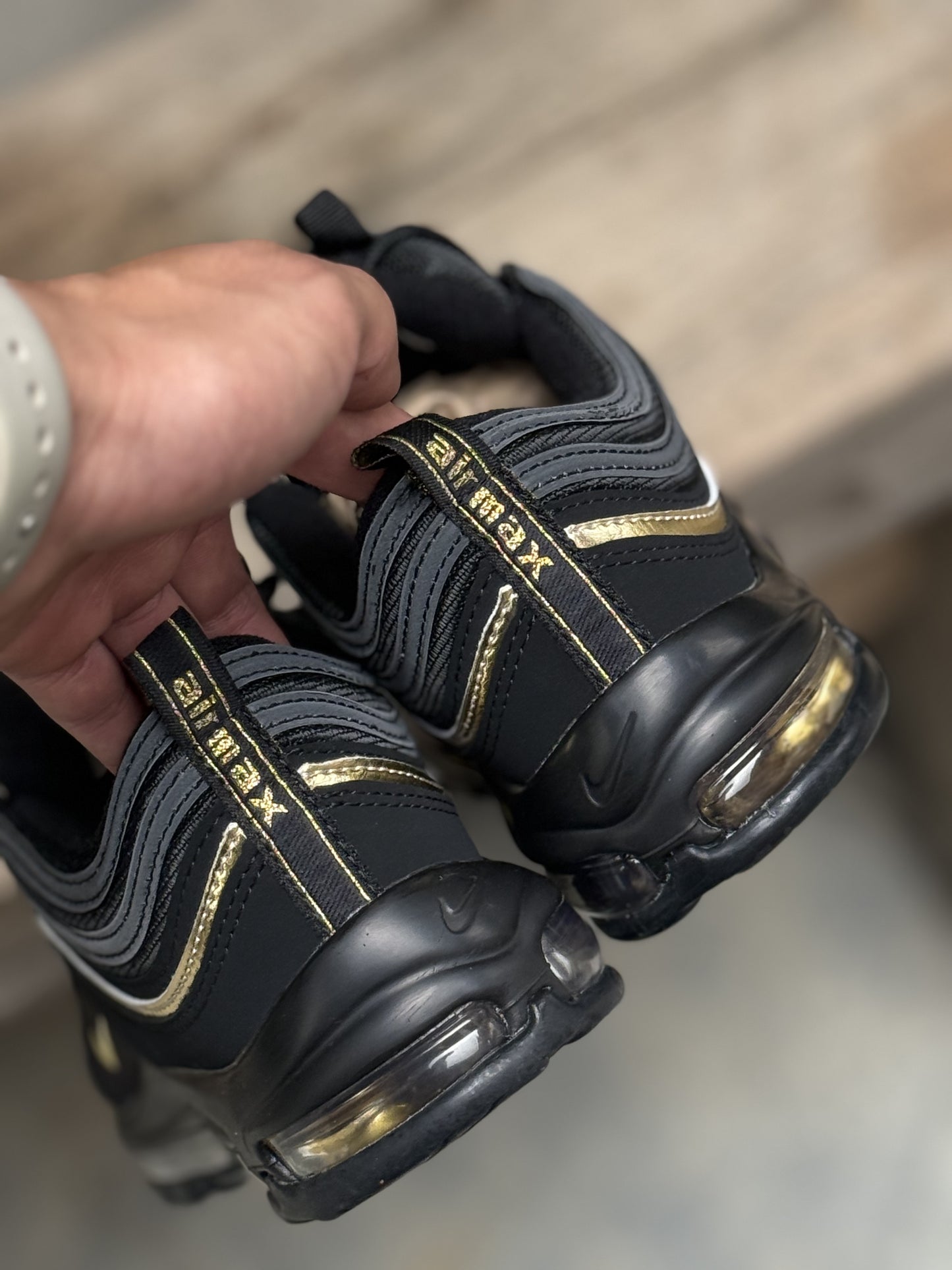 Zapatillas Nike Air Max 97 CM "Negro/Oro Metálico