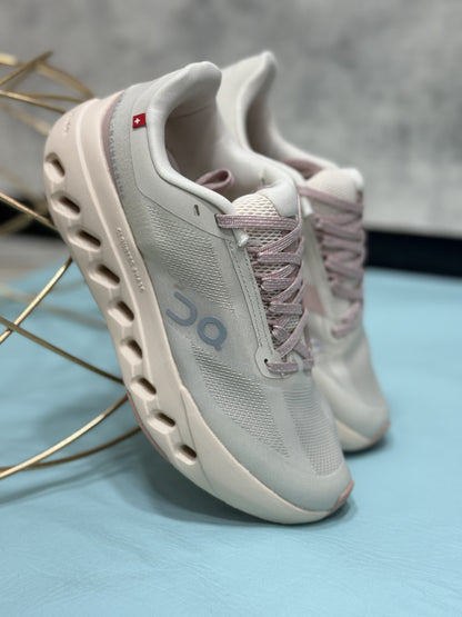 On Cloudsurfer pink