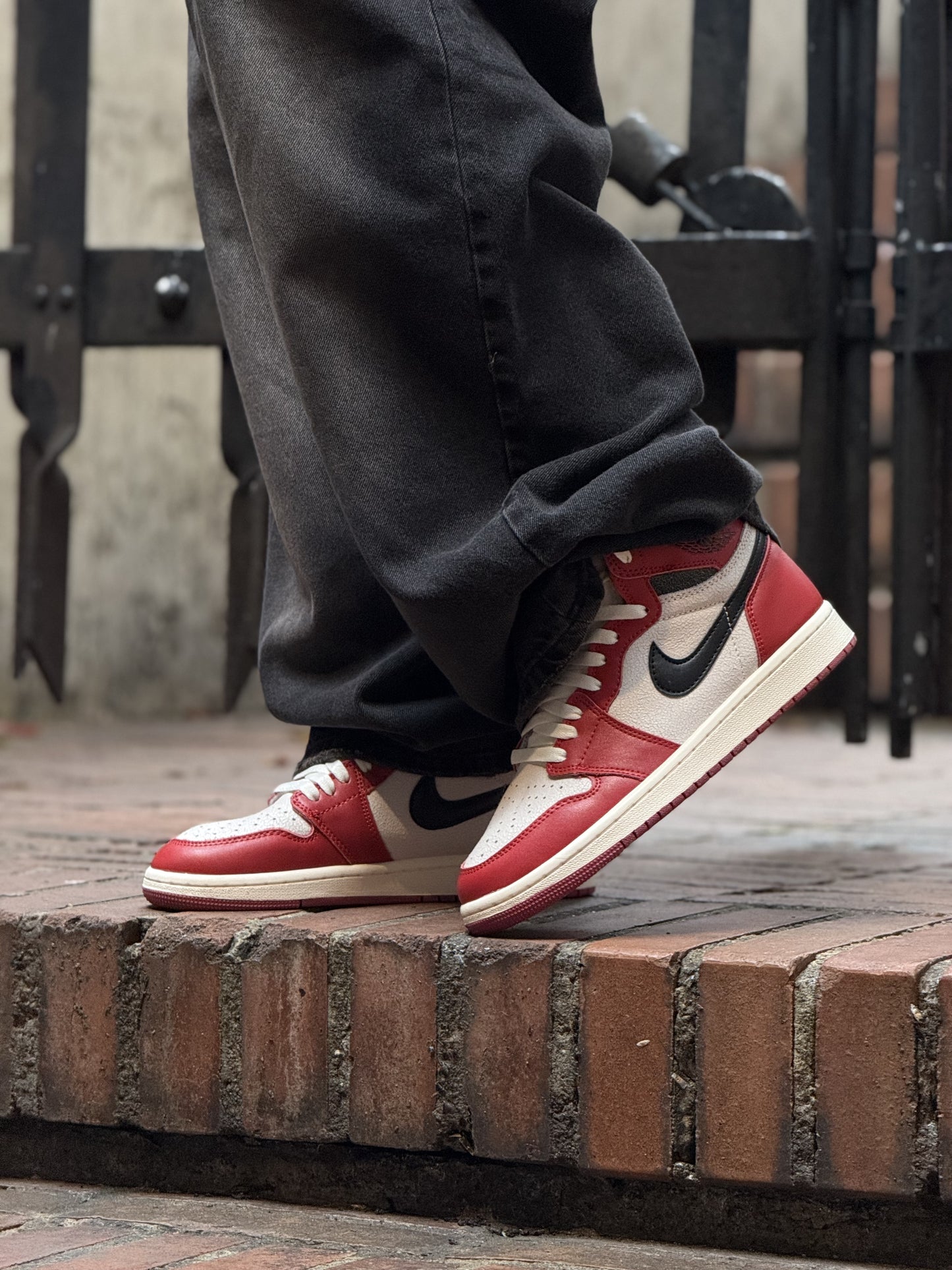 Air Jordan 1 High Lost and Found