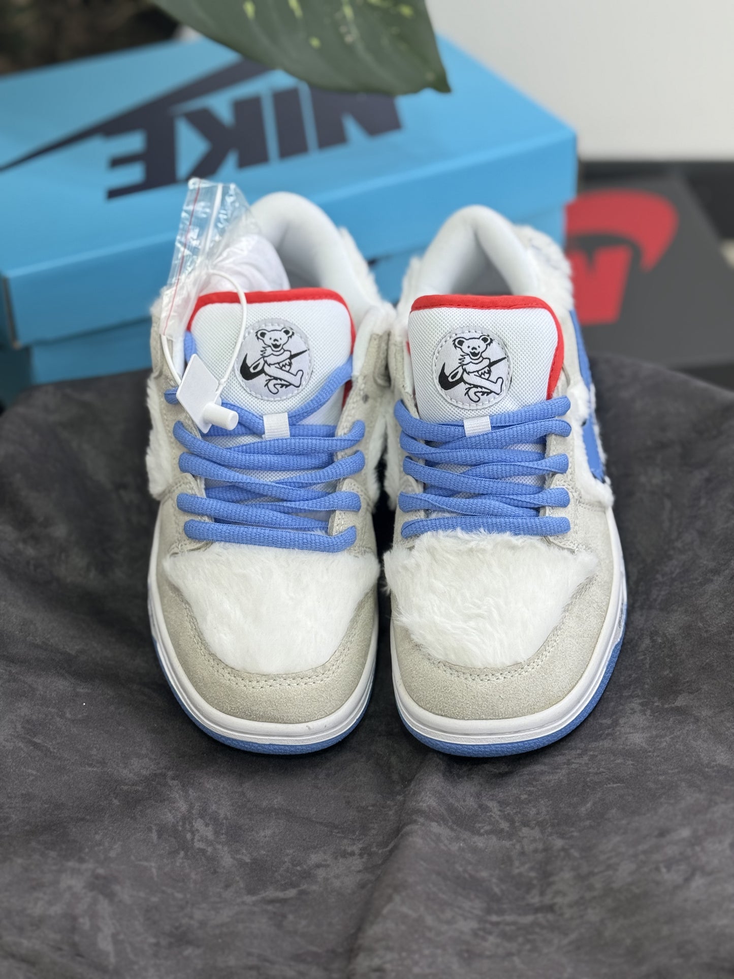 Nike Dunk Low Grateful