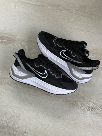 Nike Cosmic Runner Gs