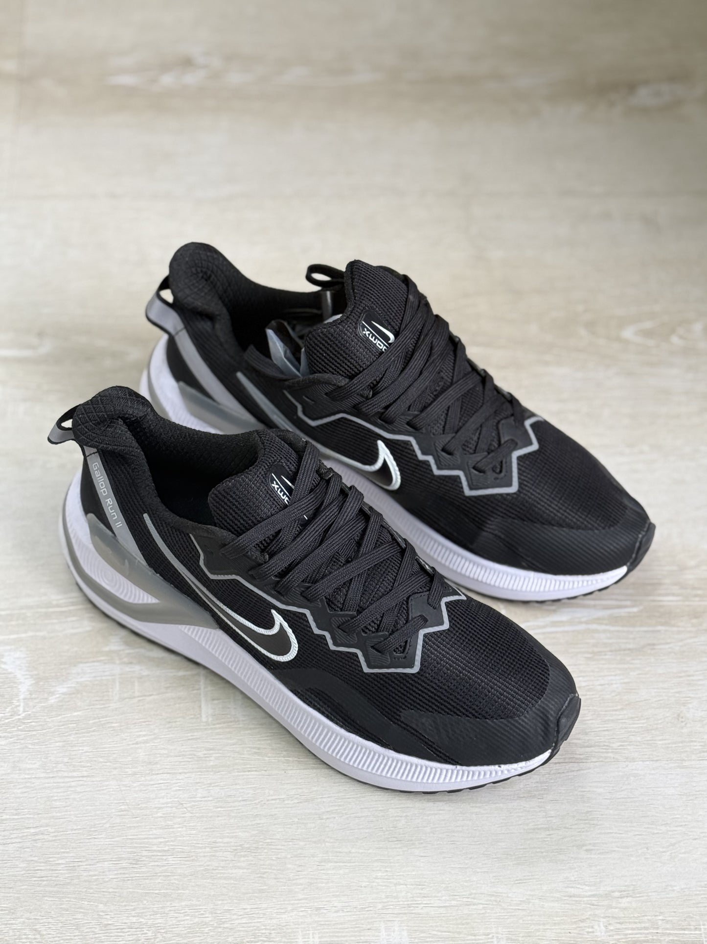 Nike Cosmic Runner Gs
