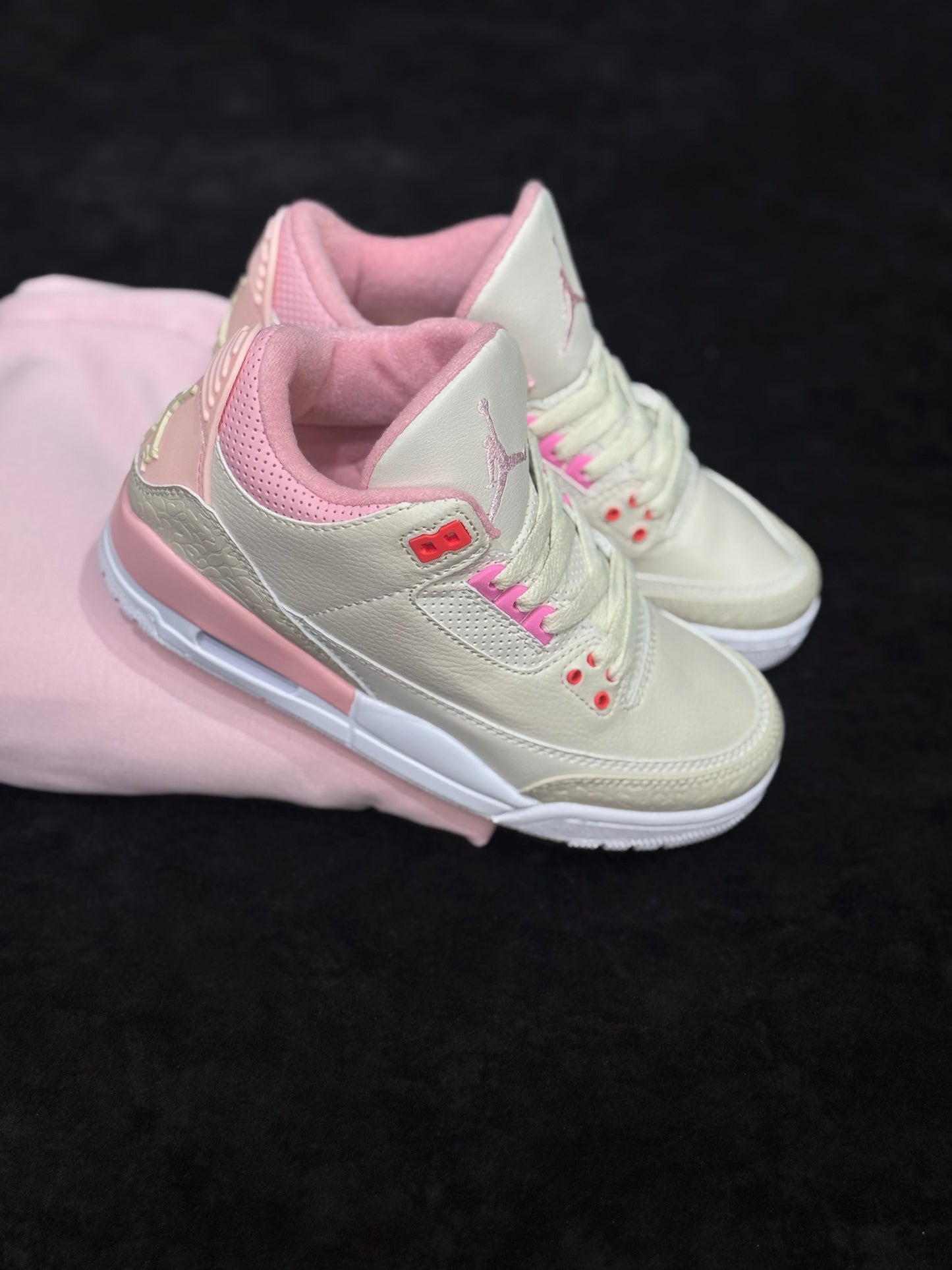 Nike Air Jordan 3 Retro "Spring Flowers"