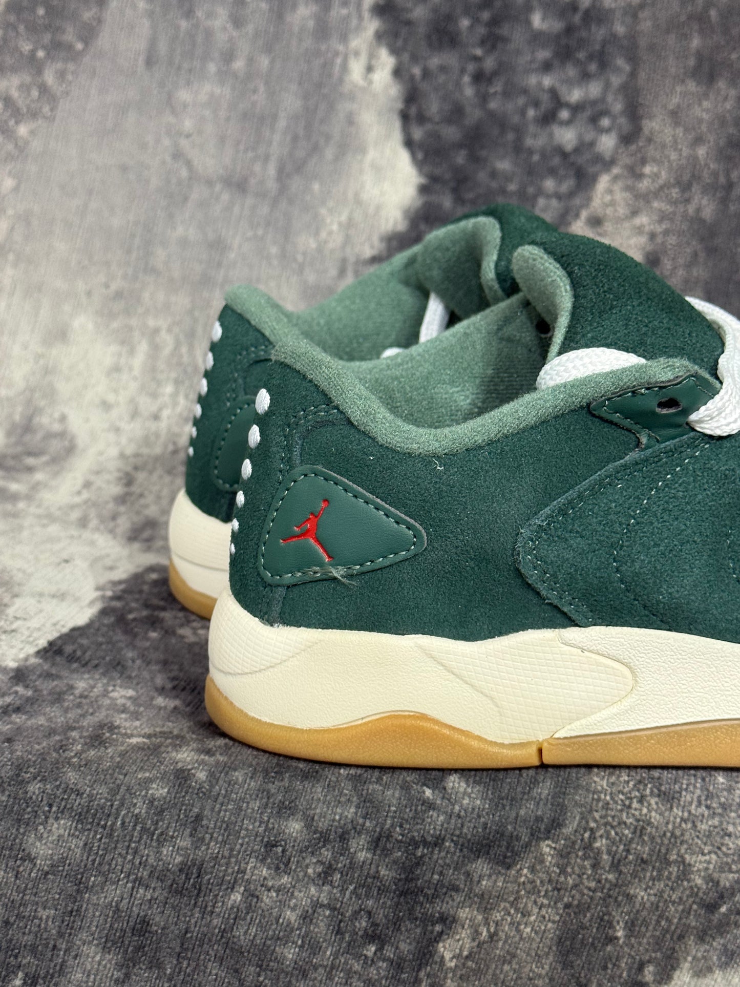 Jordan Session Deep Fir Pale Ivory (GS)