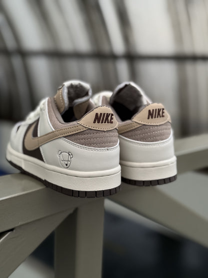 Nike SB Dunk Low "Osito"