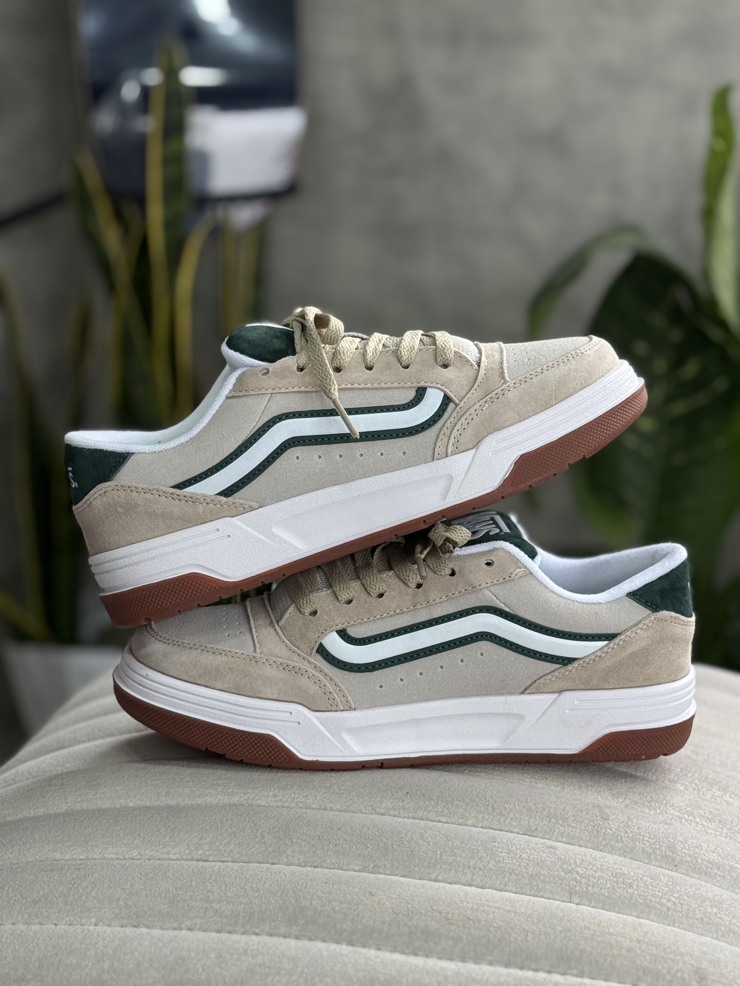 Vans Hylane sneakers in tri-tone khaki
